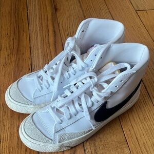 Nike Blazers High-Tops Women’s